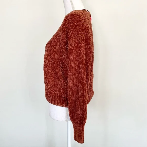 Slightly Cropped Pink Rose Sweater | Size: Small - Picture 5 of 9